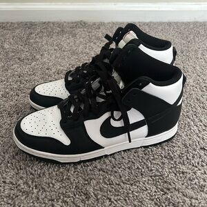 Nike Dunks Mid (White&Black)
